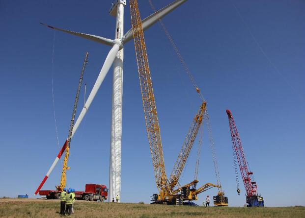 內(nèi)蒙古阿巴嘎旗風電項目34臺風機安裝完成