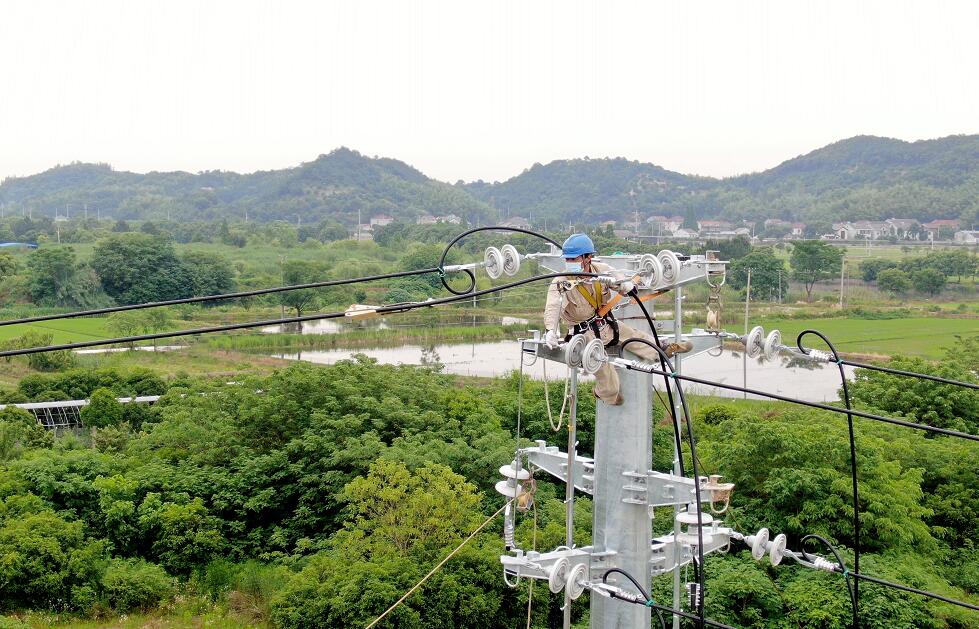 國(guó)網(wǎng)余姚市供電公司“安全隱患隨手拍”贏(yíng)電費(fèi)小紅包