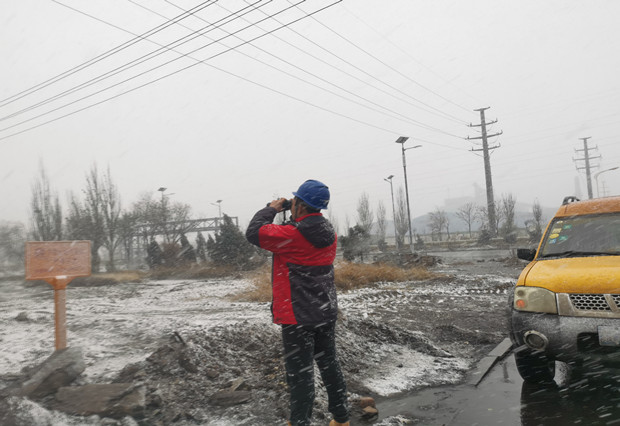 六五四供電公司：踏雪巡線保供電