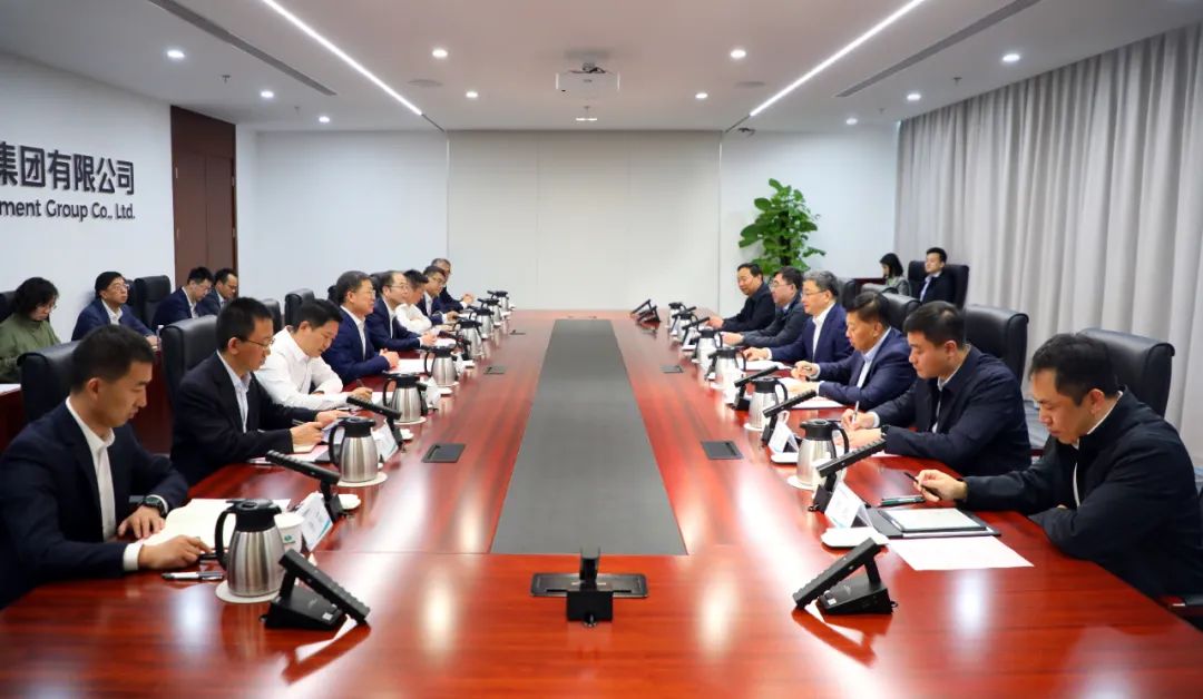 中國電氣裝備黨委書記、董事長李洪鳳會見濟南市委副書記、市長于海田