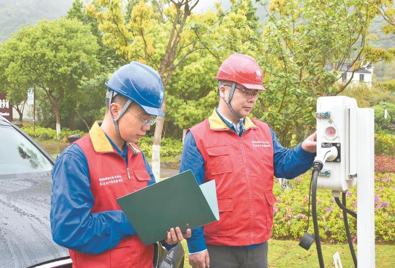 陳鳴：“空心村”變“開心村”，供電服務(wù)總相伴